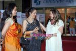 Hema Malini, Tina Ambani at Harmony Silver Awards in Ravindra Natya Mandir on 9th Oct 2009 (19).jpg